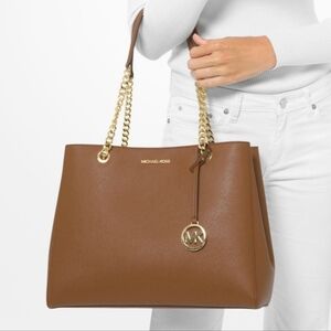 Michael Kors Tan Brown Leather Saffiano Purse Handbag Goldtone Chain Women's MK